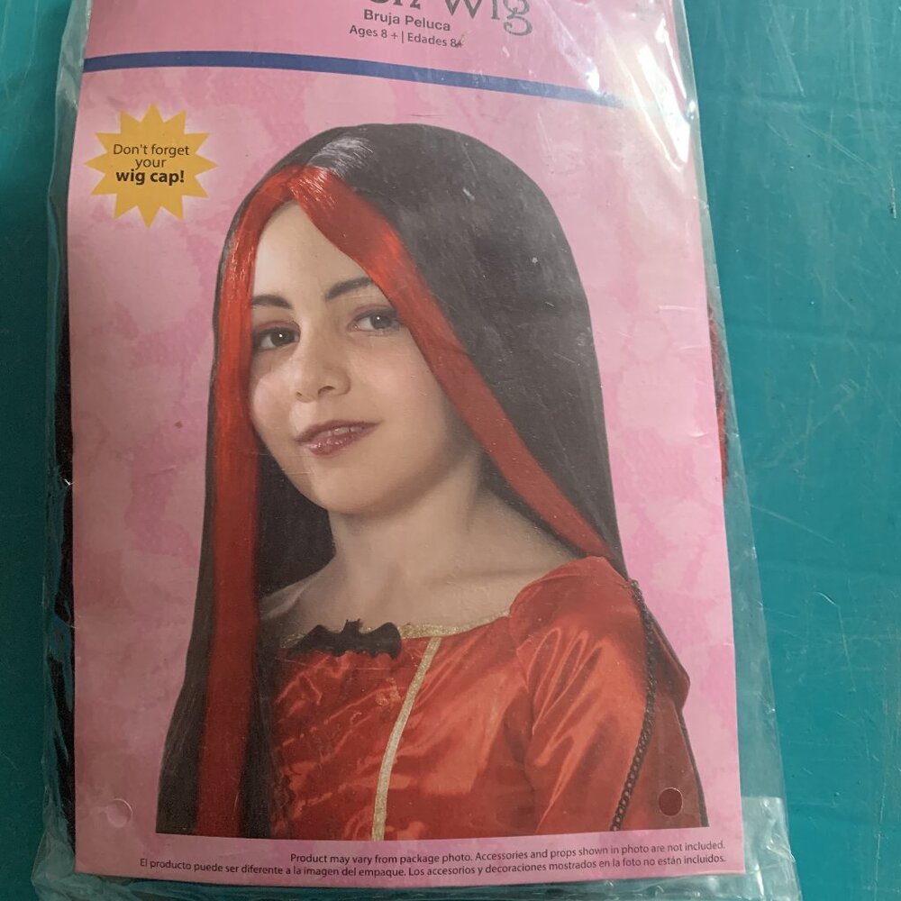 HALLOWEEN - NEW Wig Childrens Witch Wig Black & Red, long, straight, youth